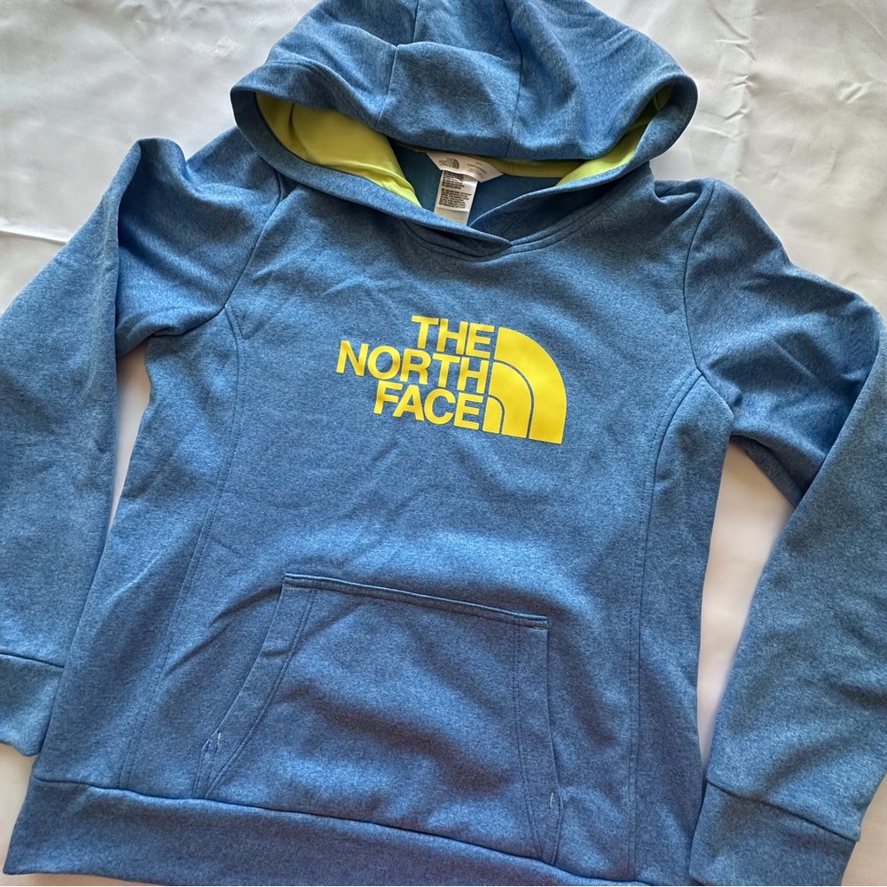 North Face blue yellow long sleeve pullover hoodie kangaroo‎ pock women’s medium